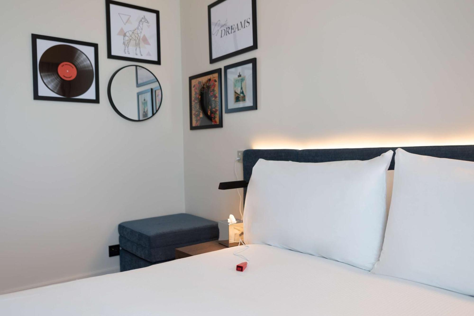 Hampton By Hilton Ashford International Hotel 3*