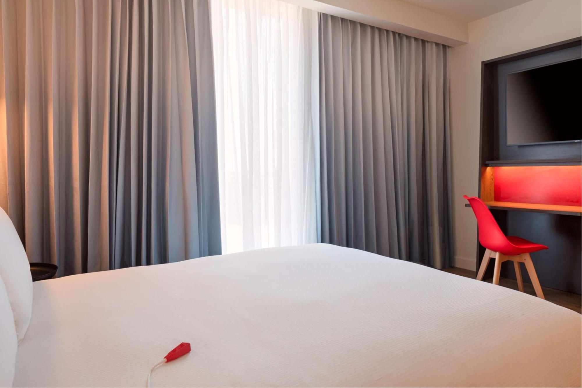 Hotel Hampton By Hilton Ashford International 3*