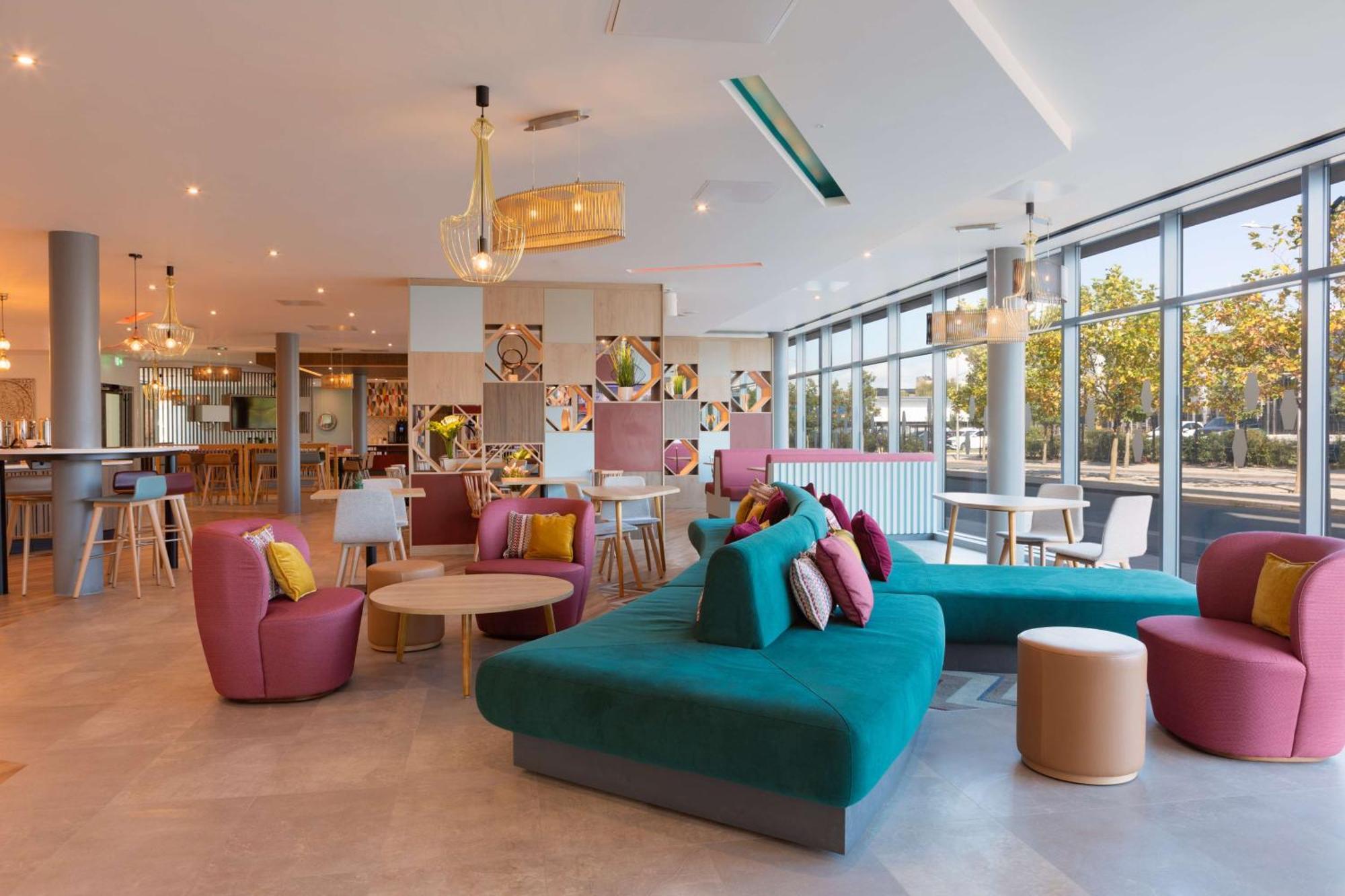 Hampton By Hilton Ashford International 3*